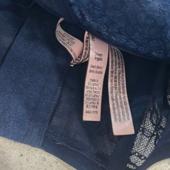 Victoria’s Secret 34d dream angels navy velvet and Lace Bustier nwot - Picture 5 of 5